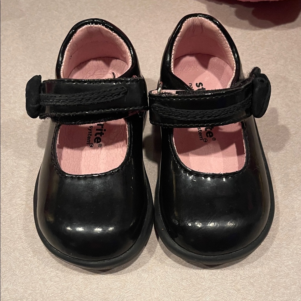 Stride Rite Shiny Black Baby Girl Mary Jane Shoes size 4m